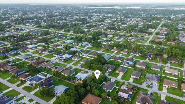 4 of 7 - 3741 Sw Swope Street, Port St. Lucie, FL