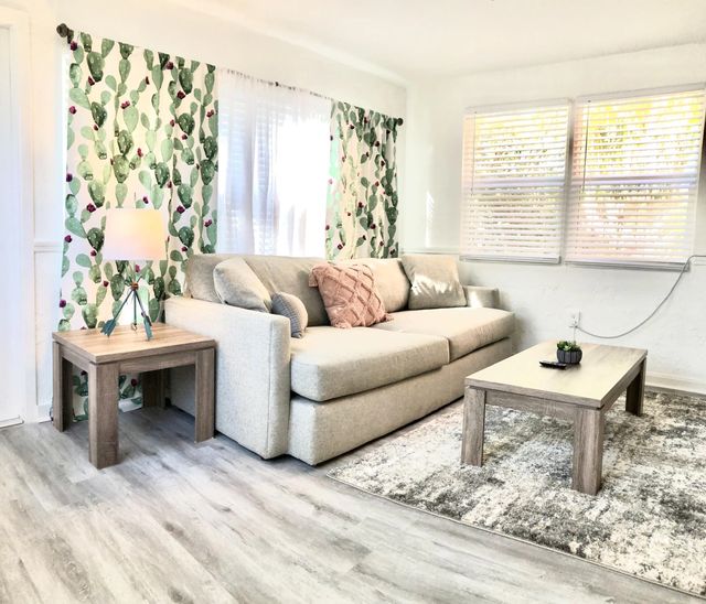 3 of 21 - 226 S Palmway, Lake Worth Beach, FL