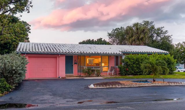 2355 Ne 4th Street, Pompano Beach