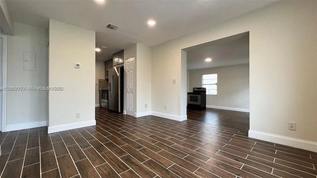 4 of 8 - 2130 Funston Street, Hollywood, FL