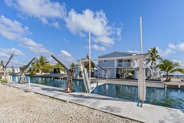 2 of 13 - 31569 Avenue D, Big Pine Key, FL