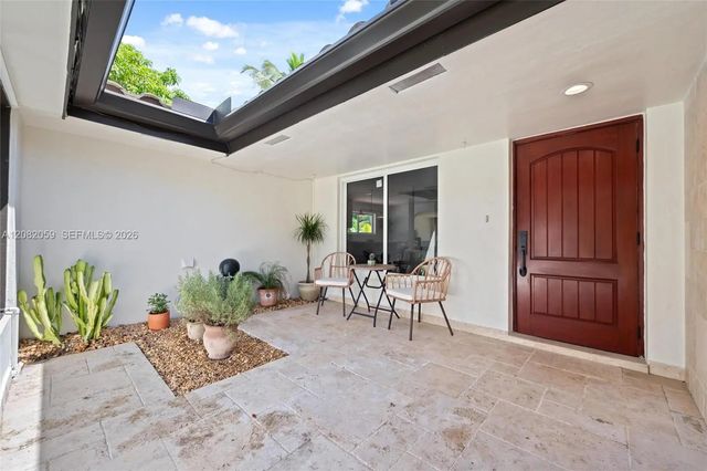 4 of 32 - 10619 Ne 10th Place, Miami Shores, FL