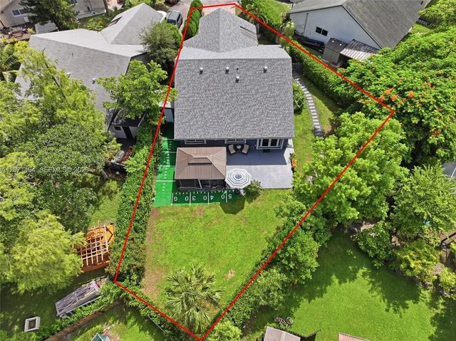 3913 Nw 72nd Lane, Coral Springs