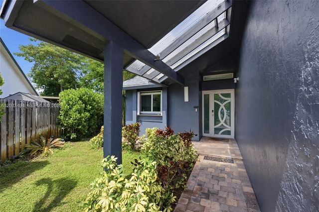 3 of 50 - 3913 Nw 72nd Lane, Coral Springs, FL