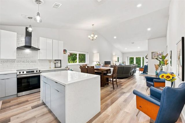 5 of 50 - 3913 Nw 72nd Lane, Coral Springs, FL