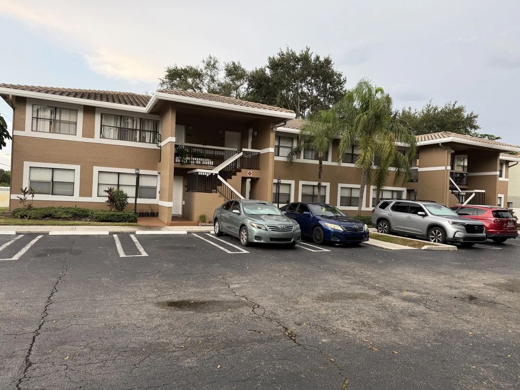 11585 Nw 42nd Street, Coral Springs