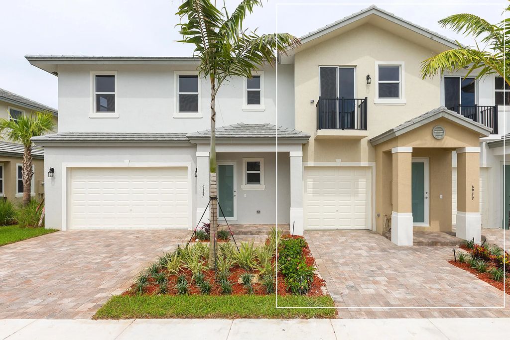 6954 Pines Circle #51, Coconut Creek