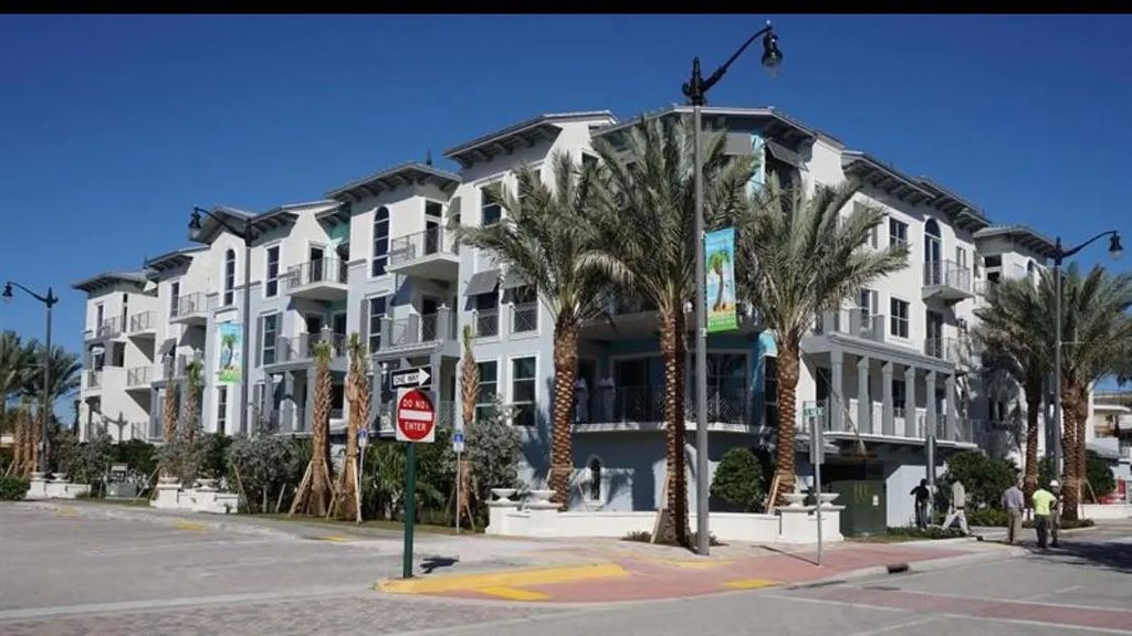 4511 El Mar Drive #202, Lauderdale-By-The-Sea