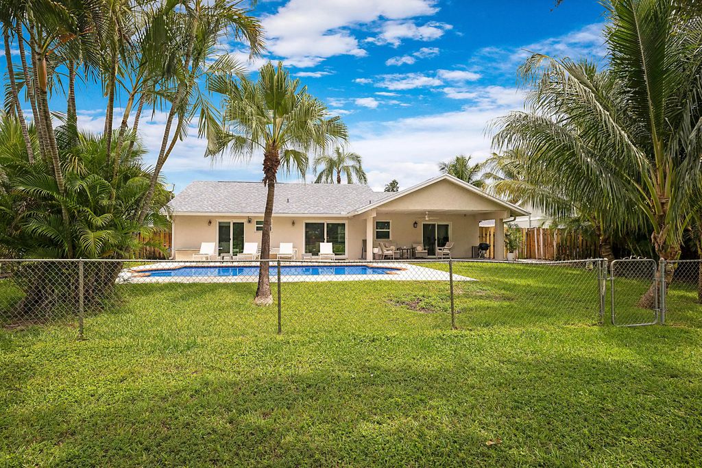 1103 Nw 11th Street, Boynton Beach