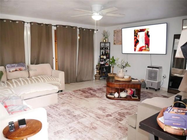 5 of 17 - 2955 Nw 102nd Street, Miami, FL