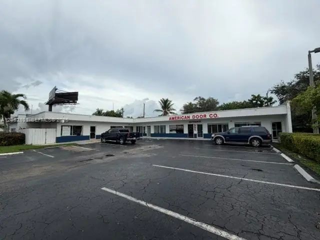595 W Prospect Road, Oakland Park