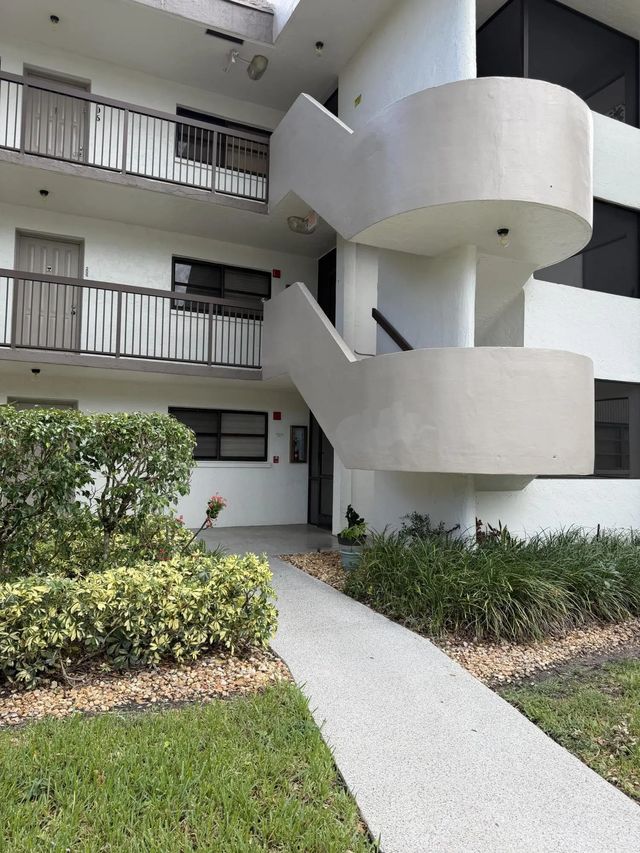 3 of 32 - 7625 Nw 79th Avenue #unit 107, Tamarac, FL