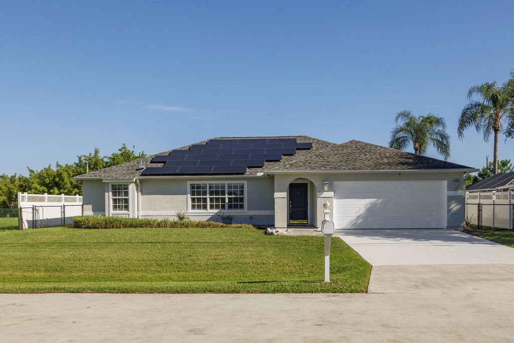 1617 Se North Blackwell Drive, Port St. Lucie