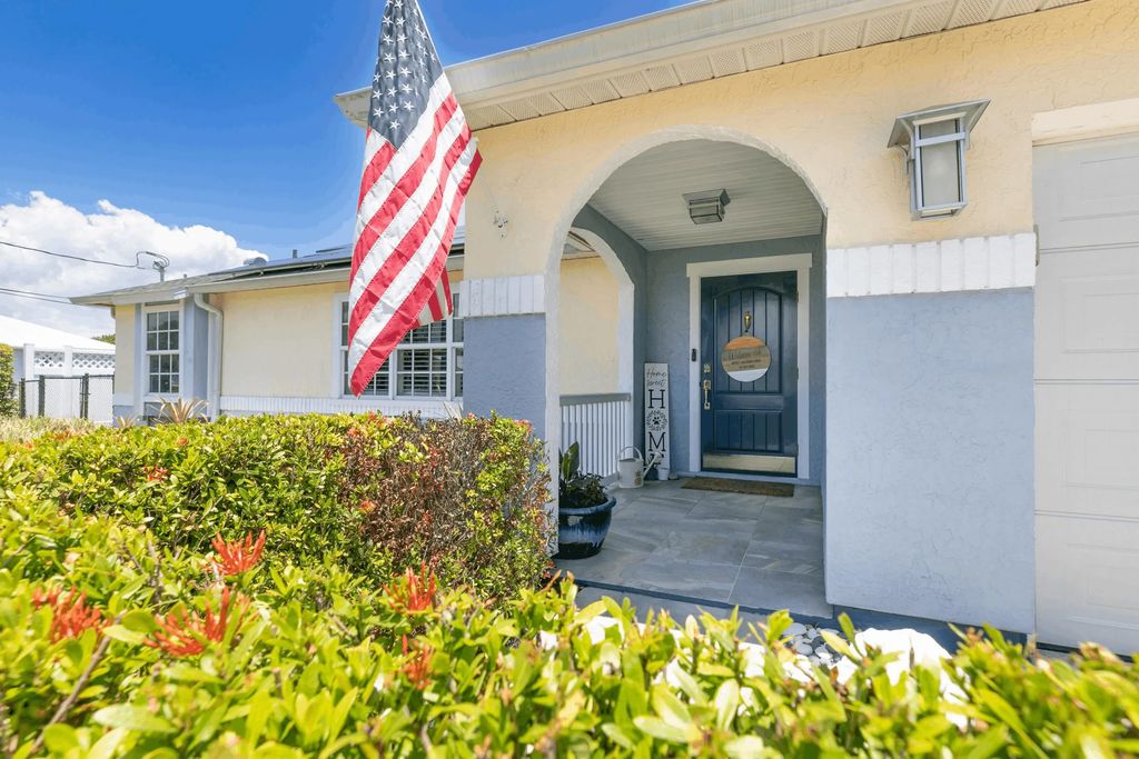 1617 Se North Blackwell Drive, Port St. Lucie