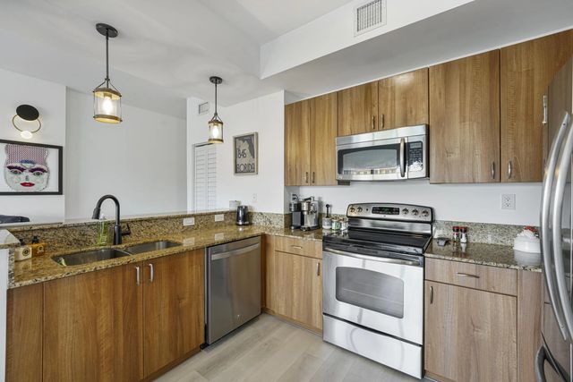 2 of 22 - 1931 Ne 2nd Street #301, Deerfield Beach, FL