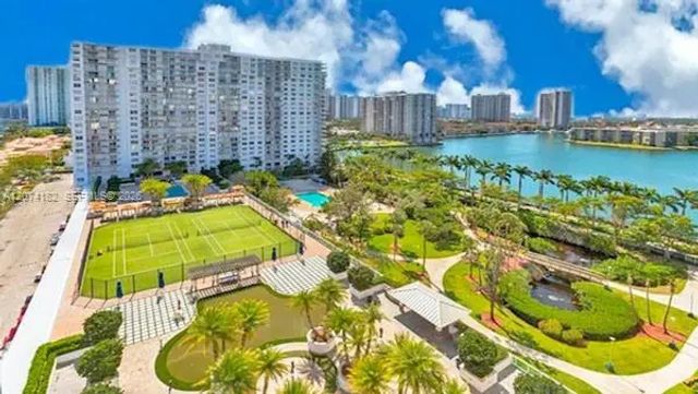 2 of 15 - 2801 Ne 183rd Street #1616w, Aventura, FL