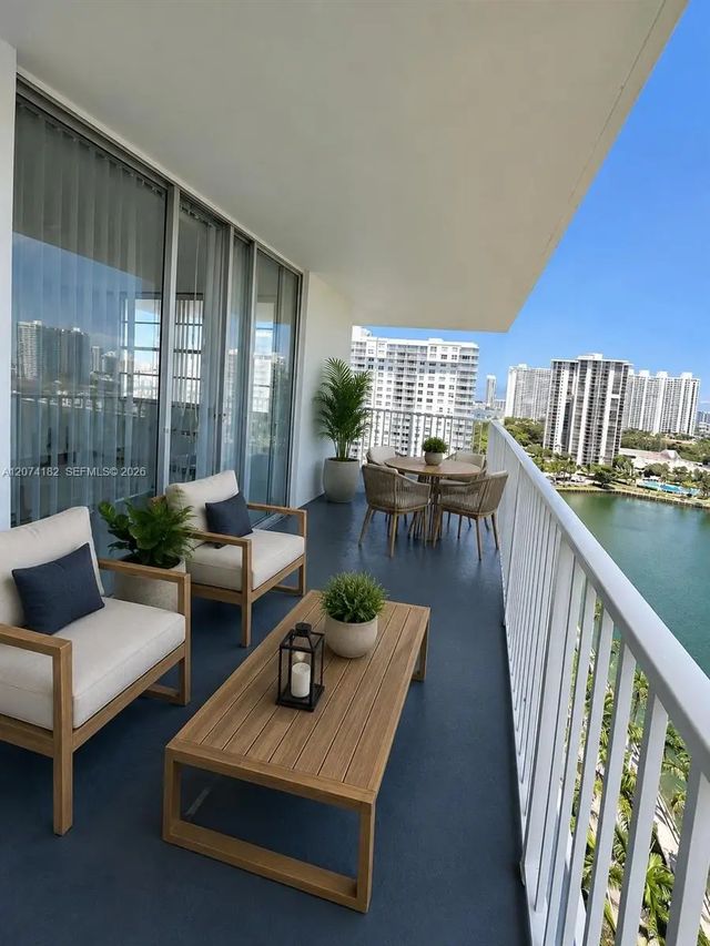 5 of 15 - 2801 Ne 183rd Street #1616w, Aventura, FL