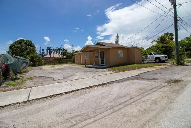 4 of 4 - 242 Sw 7th Court, Deerfield Beach, FL