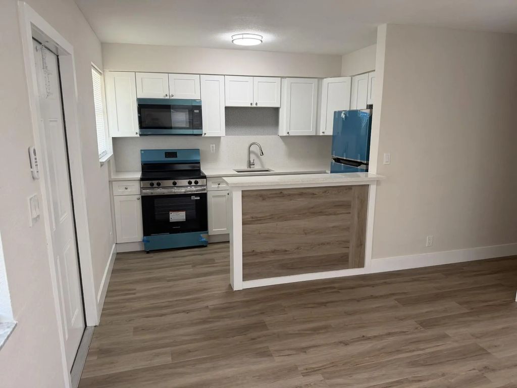 2723 Griffin Road #2, Fort Lauderdale