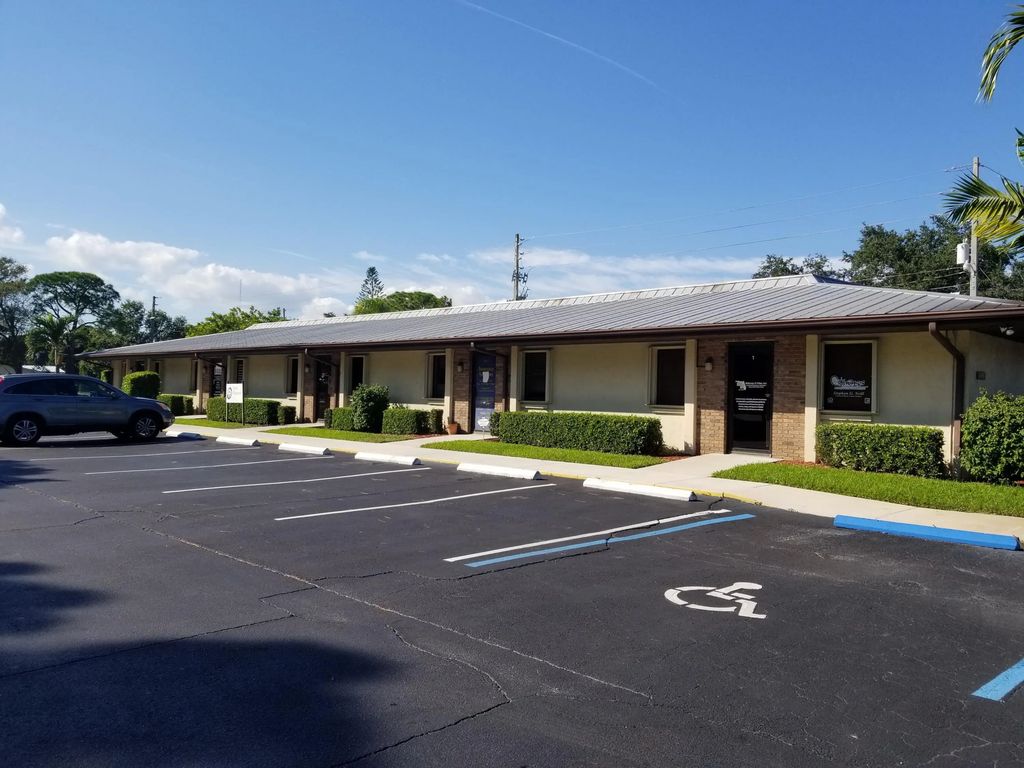 1805 S 25th Street #suite 2, Fort Pierce