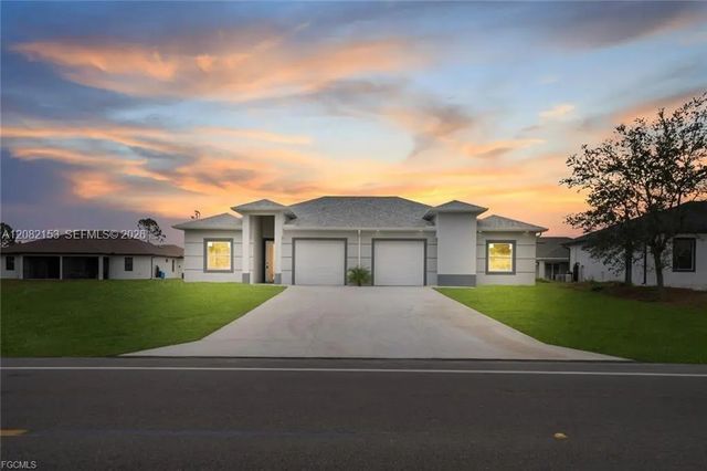 4648/4650 Leonard Boulevard S, Lehigh Acres