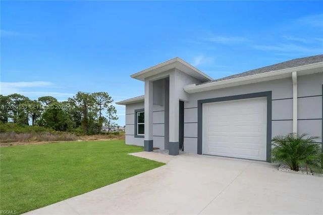 3 of 50 - 4648/4650 Leonard Boulevard S, Lehigh Acres, FL