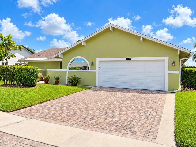 7482 Nw 48th Place, Lauderhill
