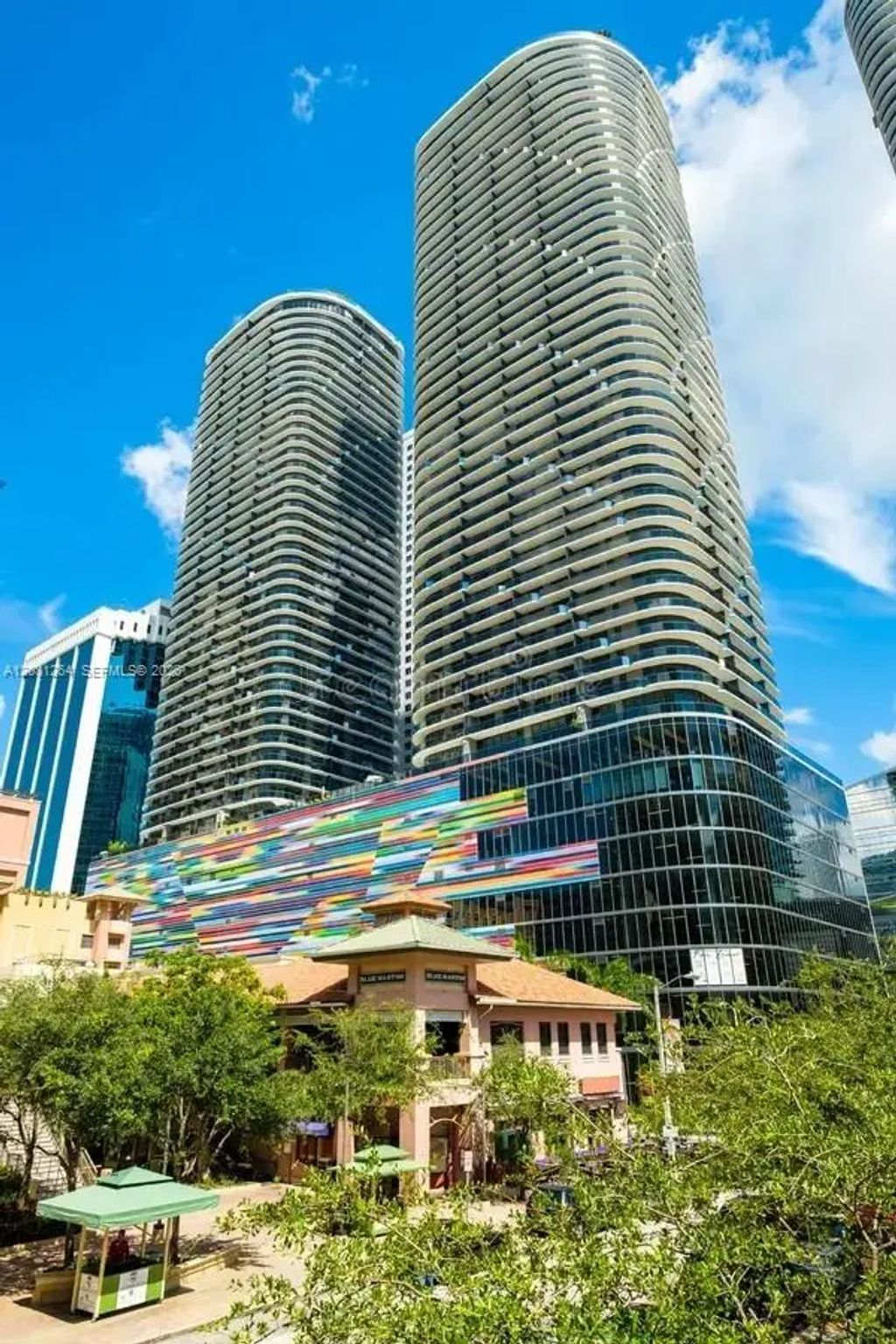 55 Sw 9th Street #1001, Miami