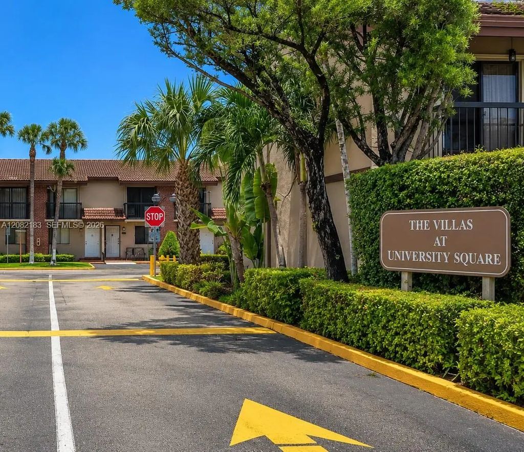 1811 Sw 107th Avenue #2303, Miami