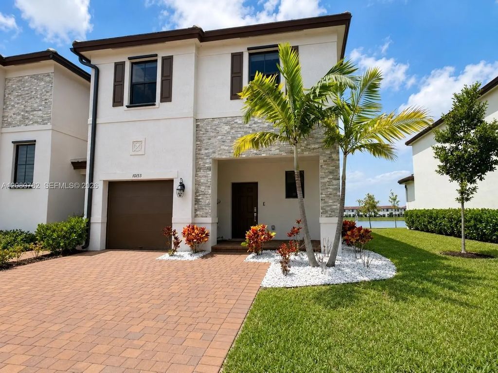 10153 Sw 231st Lane, Miami