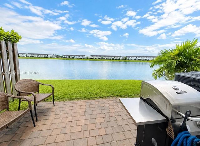 5 of 10 - 10153 Sw 231st Lane, Miami, FL