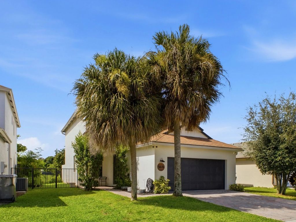 5676 Azalea Circle, West Palm Beach