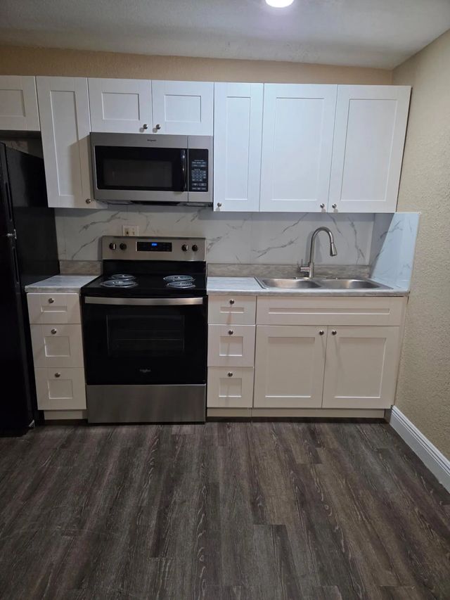 3 of 17 - 248 Sw 7th Court, Deerfield Beach, FL