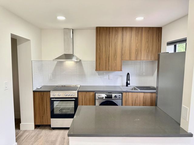 3 of 14 - 605 Nw 15th, Pompano Beach, FL