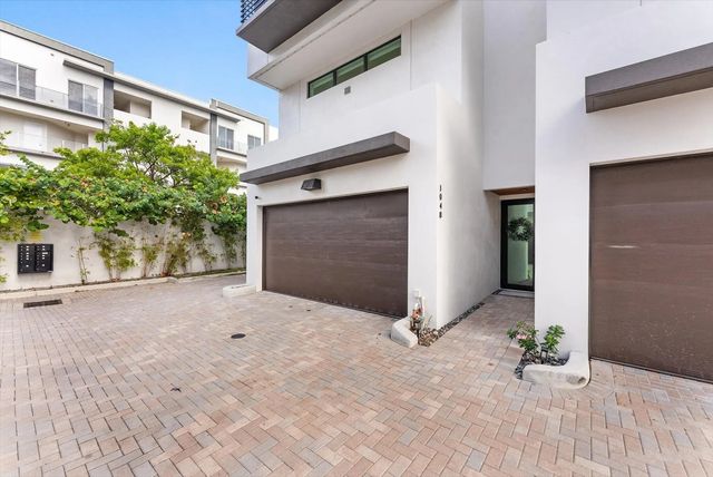 3 of 56 - 1048 N Victoria Park Road, Fort Lauderdale, FL