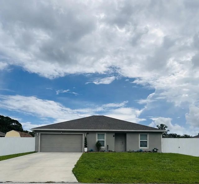 2 of 19 - 2373 Sw Barber Lane, Port St. Lucie, FL