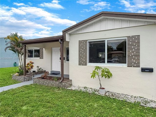 2 of 32 - 2728 Dewey Street, Hollywood, FL