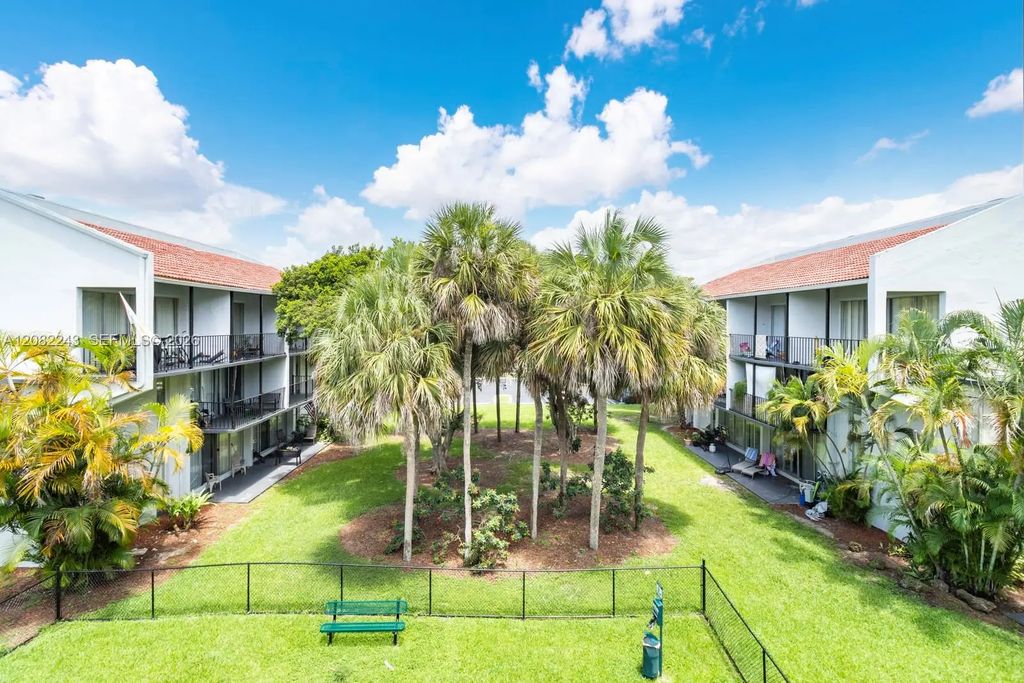 2940 Forest Hills Boulevard #c3f, Coral Springs