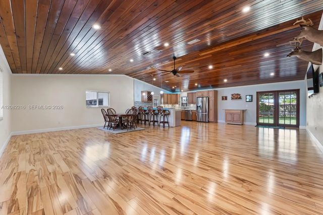 4 of 40 - 32024 Sw 200th Court, Homestead, FL