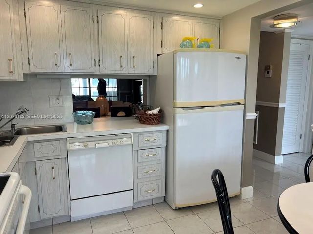 3 of 54 - 1350 Atlantic Shores Boulevard #322, Hallandale Beach, FL