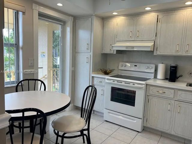 4 of 54 - 1350 Atlantic Shores Boulevard #322, Hallandale Beach, FL