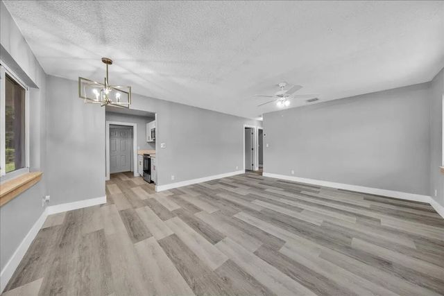 4 of 30 - 11 Ne 28th Court, Boynton Beach, FL