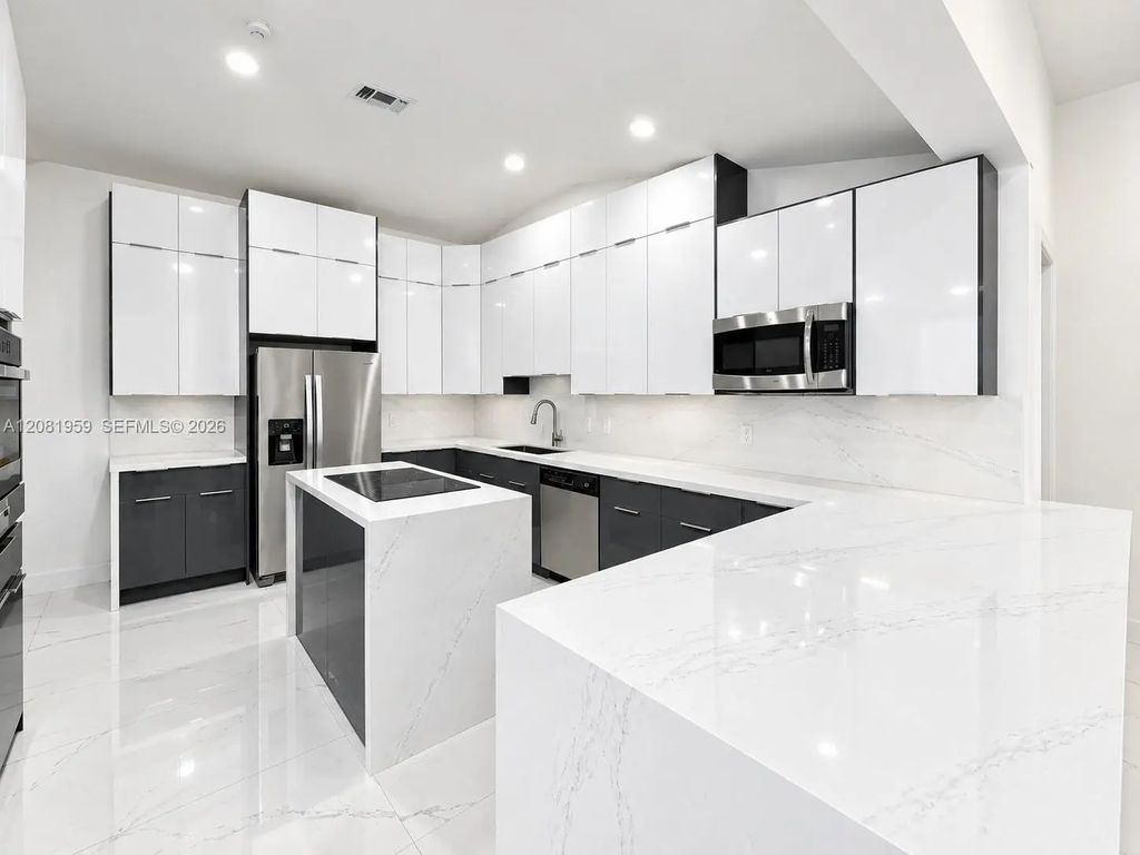 2029 Greenview Cove Drive #2029, Wellington