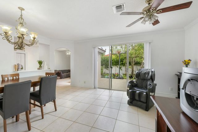 5 of 19 - 831 Nw 130th Avenue, Pembroke Pines, FL