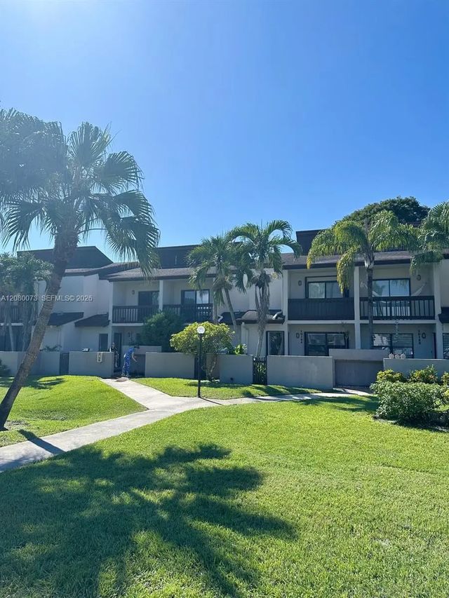 10182 Nw 41st Street #100-9, Doral