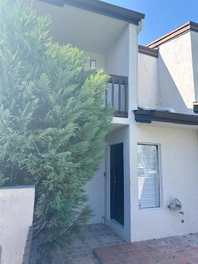 4 of 41 - 10182 Nw 41st Street #100-9, Doral, FL