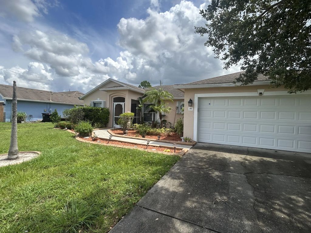 1901 Sw Lewis Street, Port St. Lucie