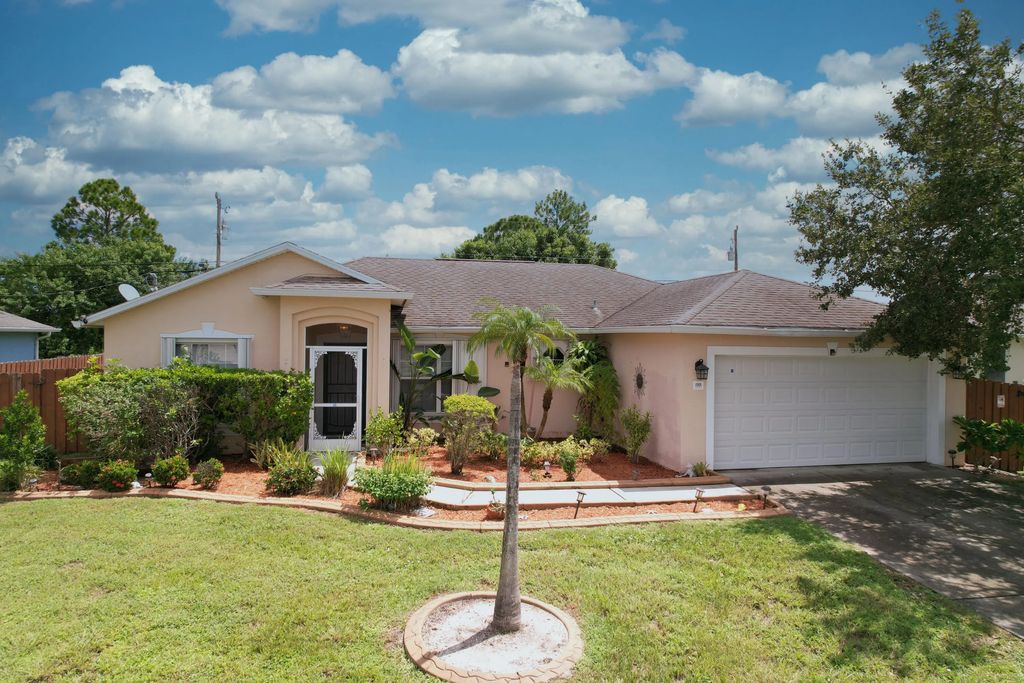 1901 Sw Lewis Street, Port St. Lucie