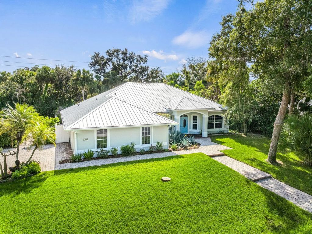 4390 2nd Square Sw, Vero Beach