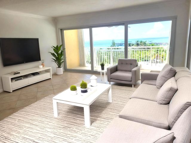 328 N Ocean Boulevard #607, Pompano Beach